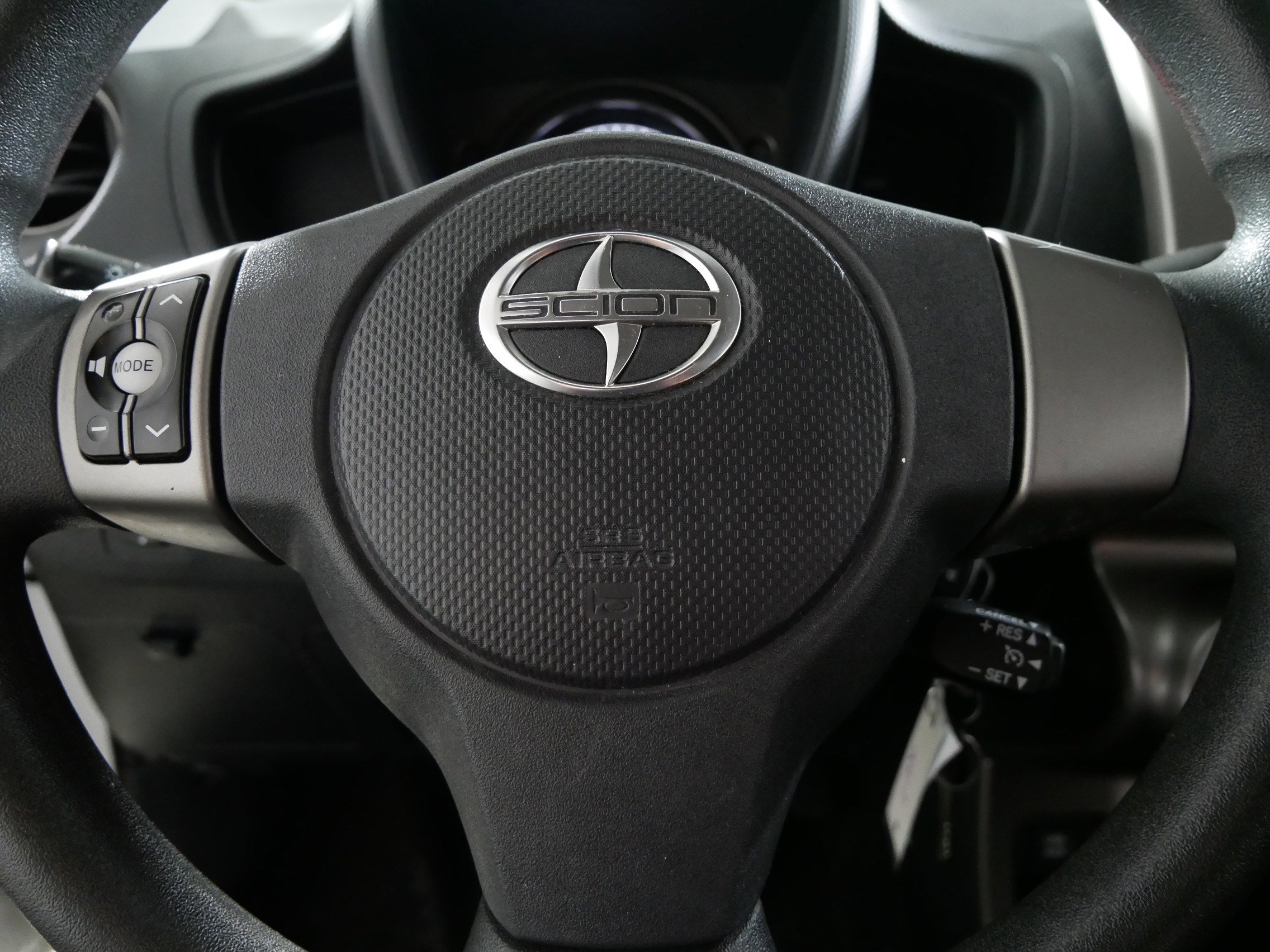 Used 2012 Scion xD image 25