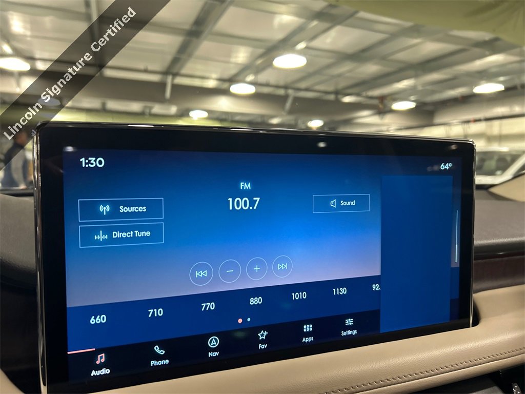 Used 2022 Lincoln Nautilus Reserve image 16