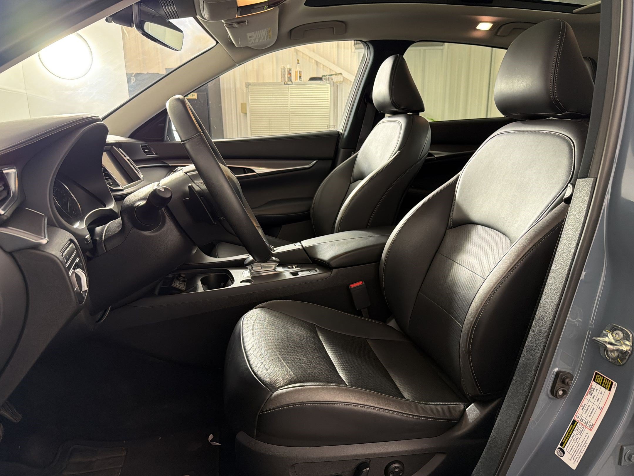 Used 2023 INFINITI QX50 Luxe AWD/4WD image 5