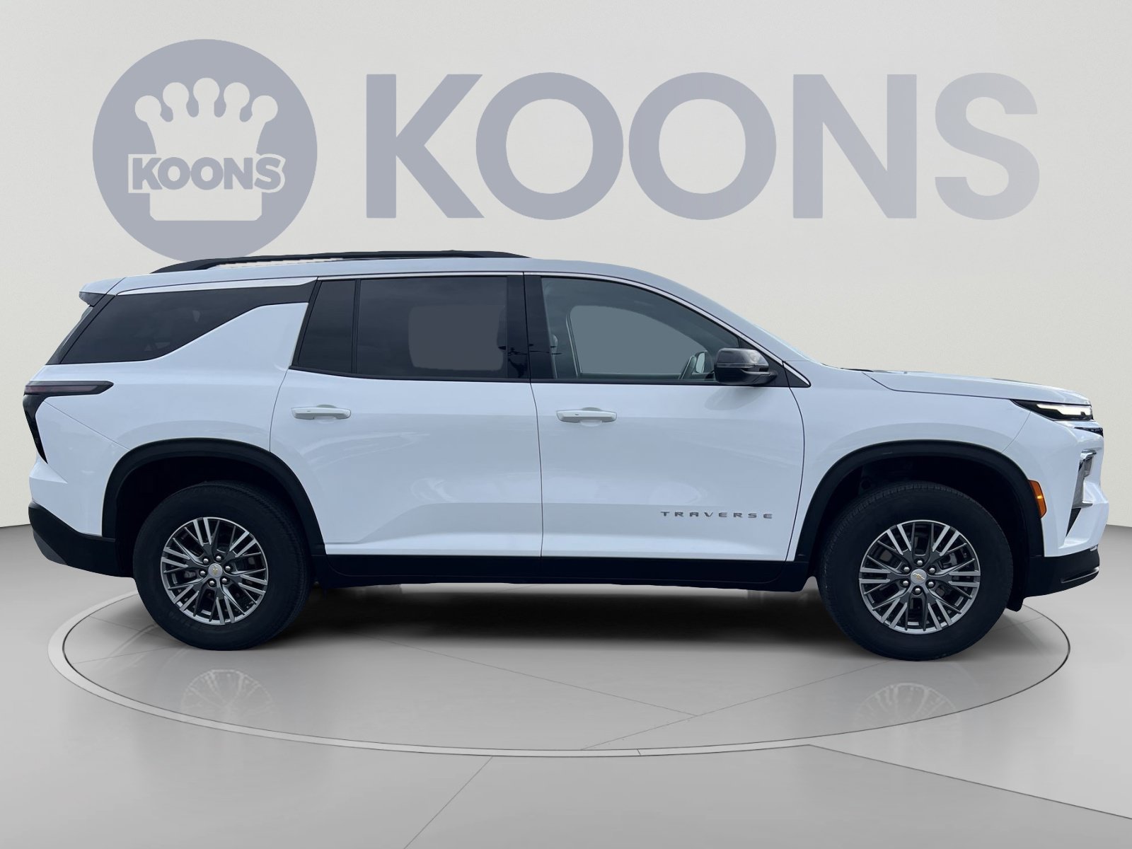Used 2025 Chevrolet Traverse LT AWD/4WD image 8