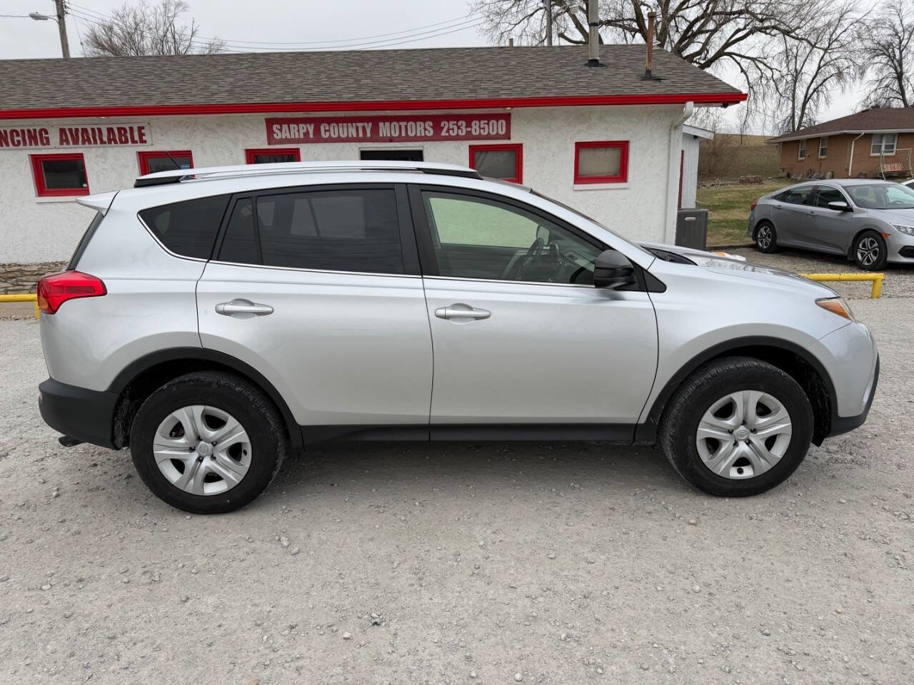 Used 2014 Toyota RAV4 LE FWD image 2