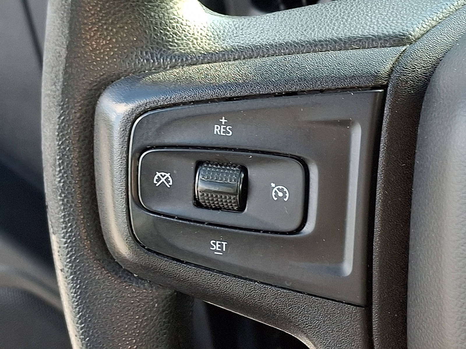 Used 2021 Chevrolet Silverado 2500 Custom w/ Custom Convenience Package image 21