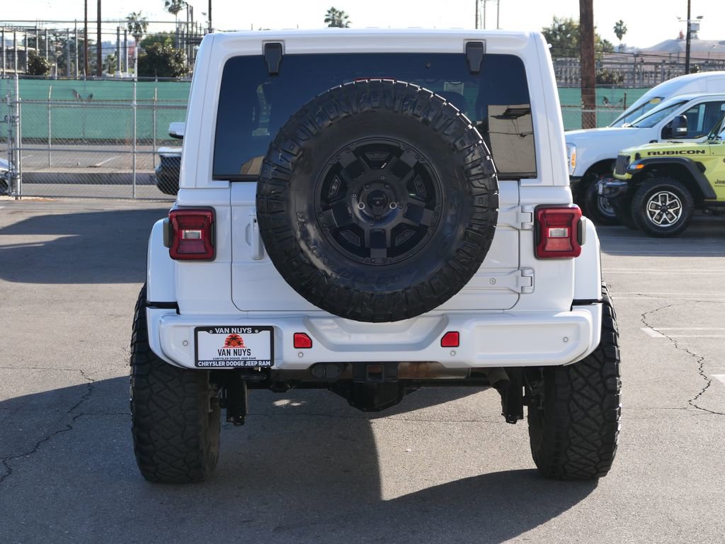 Used 2020 Jeep Wrangler Unlimited Sahara image 6