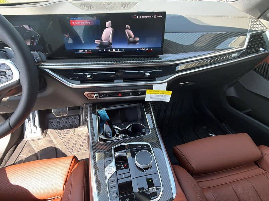 New 2026 BMW X7 M60i AWD/4WD image 23