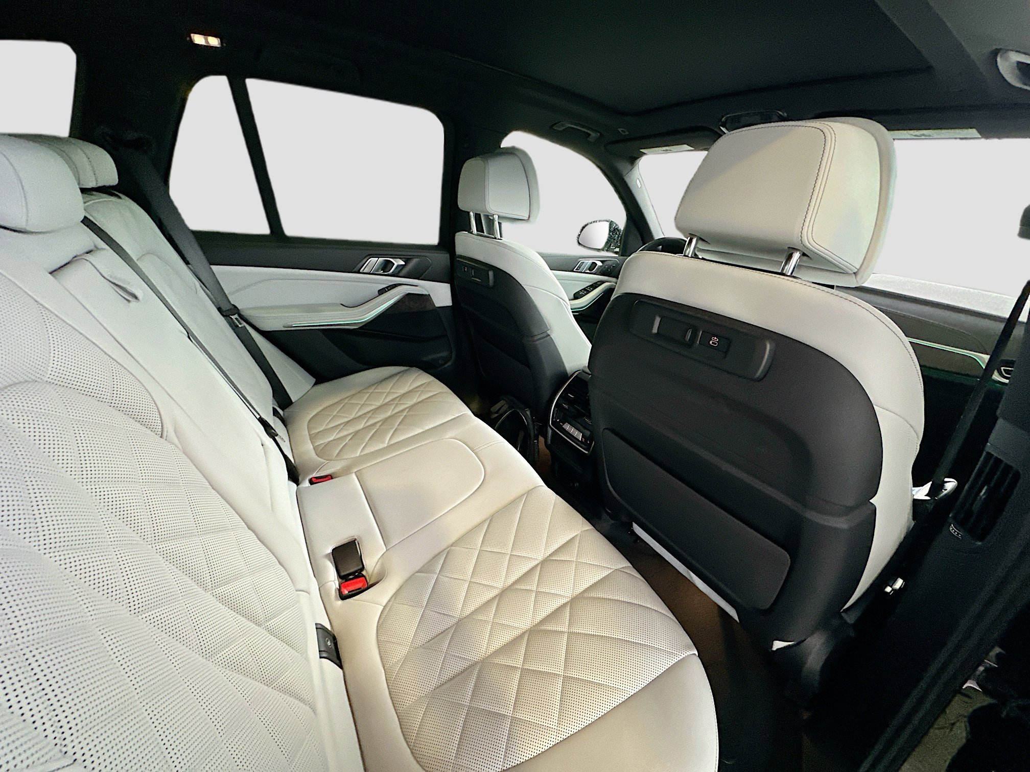 Certified 2023 BMW X5 xDrive40i w/ Luxury Seating Package image 32