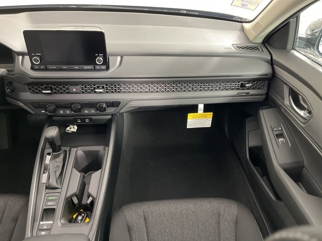 New 2025 Honda Accord SE image 18