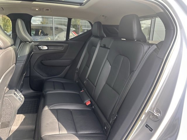 Used 2023 Volvo XC40 B5 Plus w/ Driver Assist Package image 9