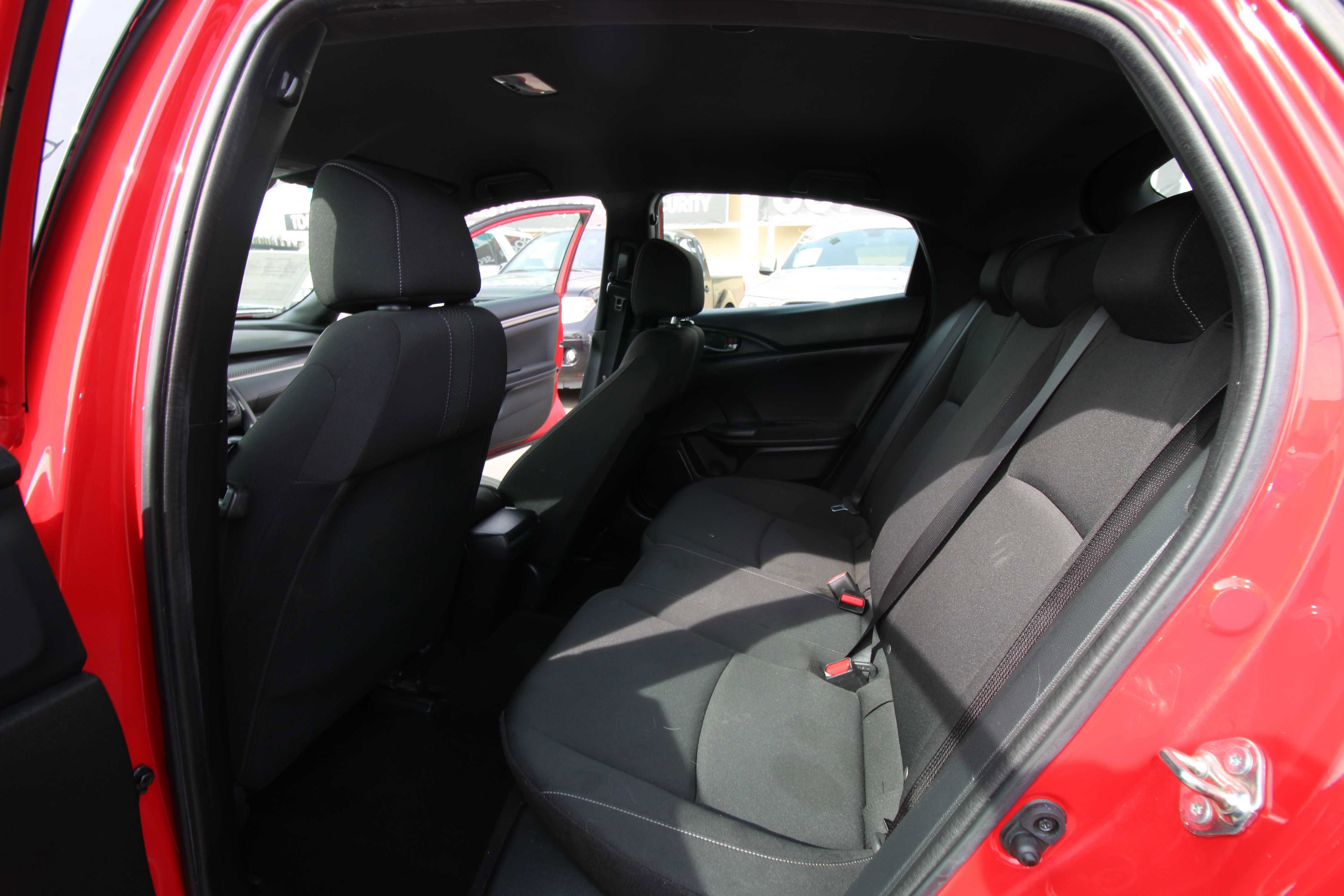 Used 2019 Honda Civic Sport image 29