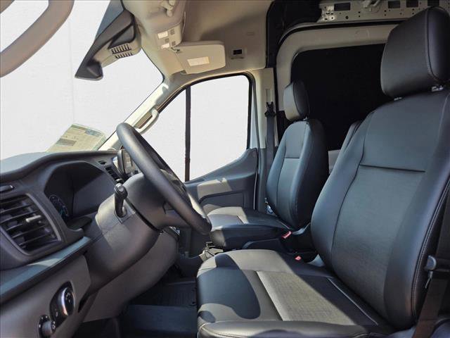 New 2025 Ford Transit 250 148 Medium Roof w/ Load Area Protection Package RWD image 4