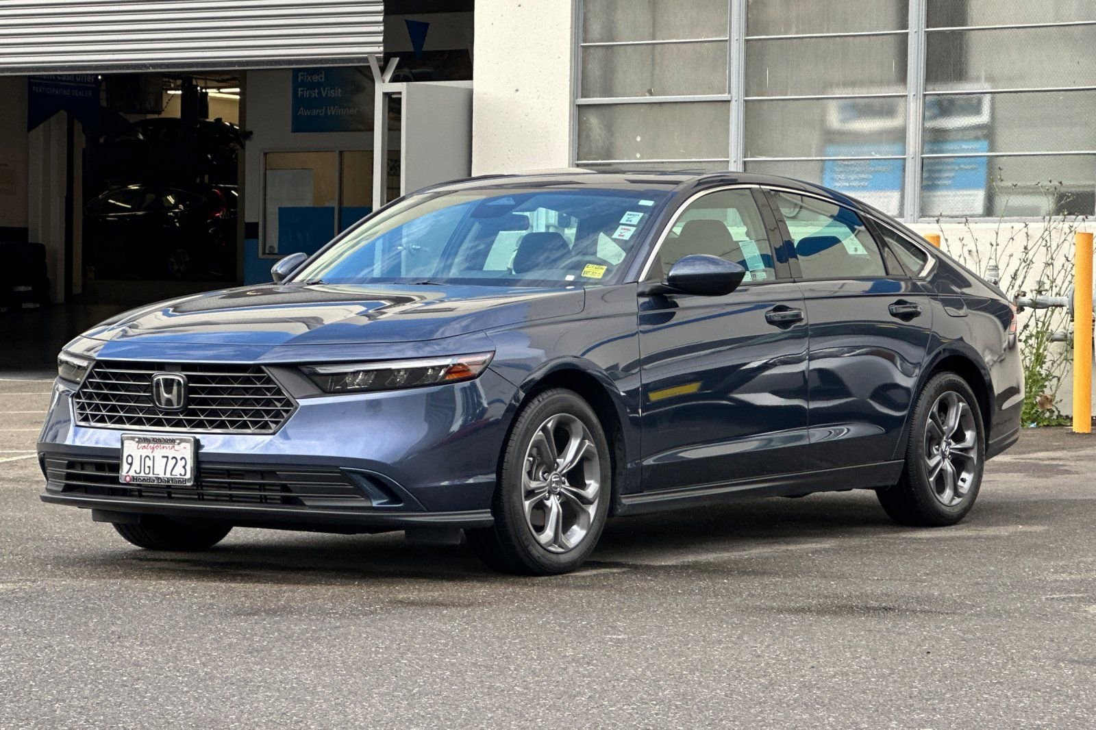 Used 2023 Honda Accord EX image 9