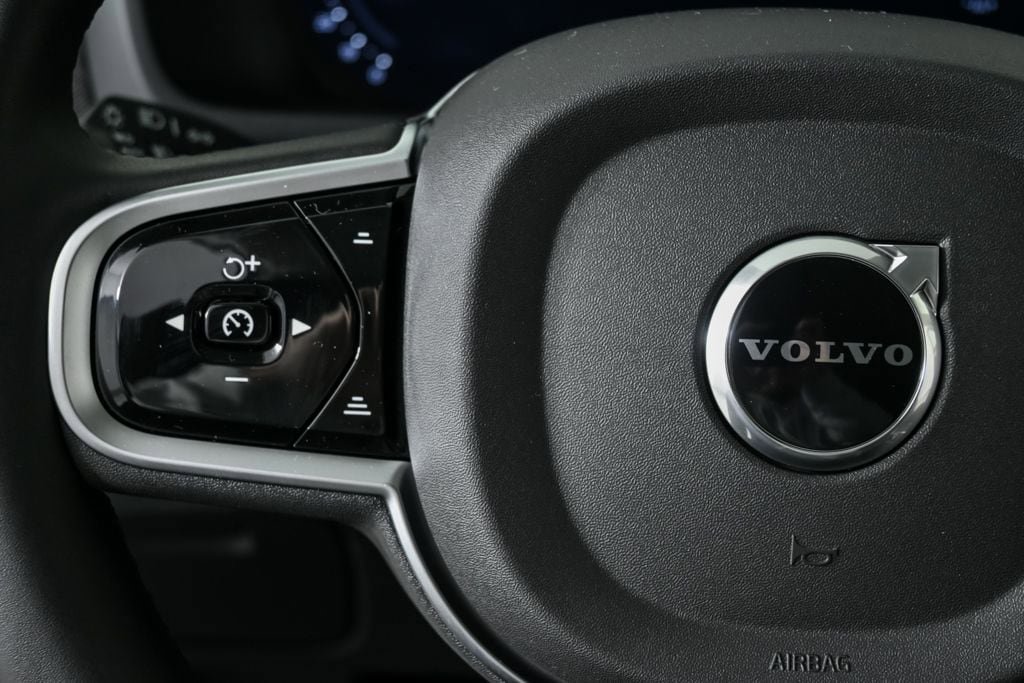 New 2026 Volvo XC90 B5 Core AWD/4WD image 9