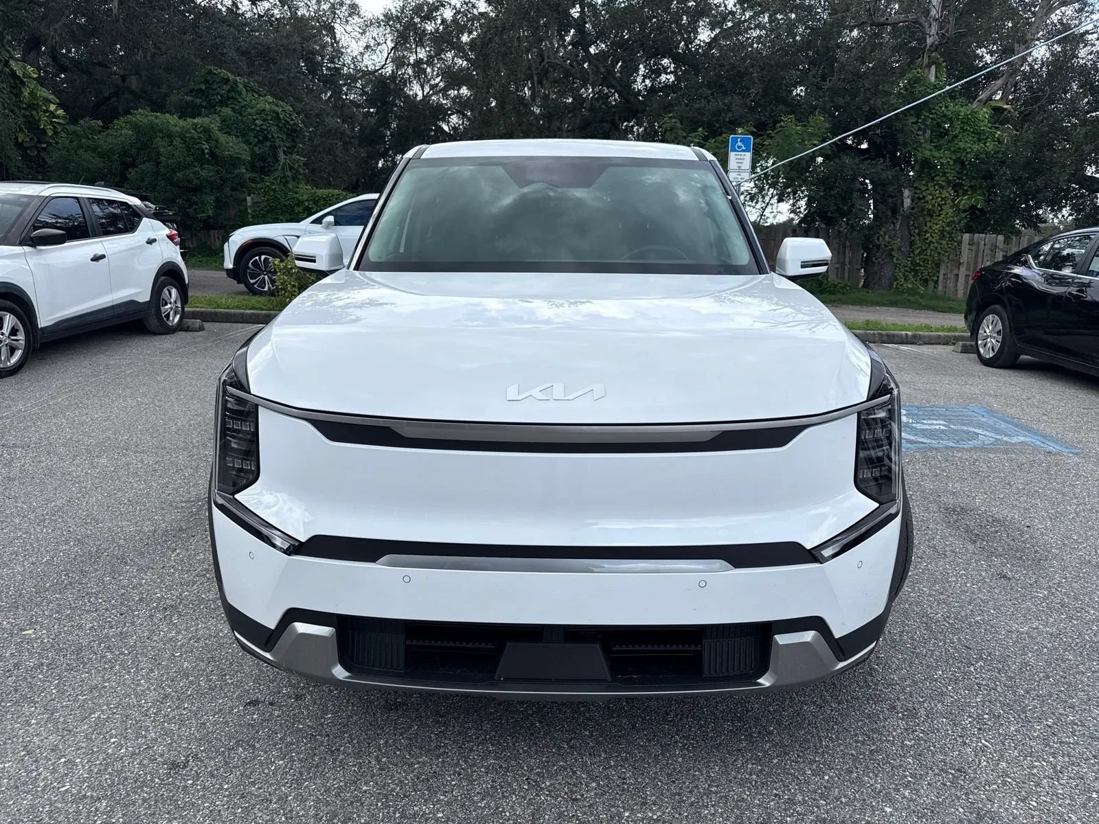 Used 2026 Kia EV9 Light RWD image 7
