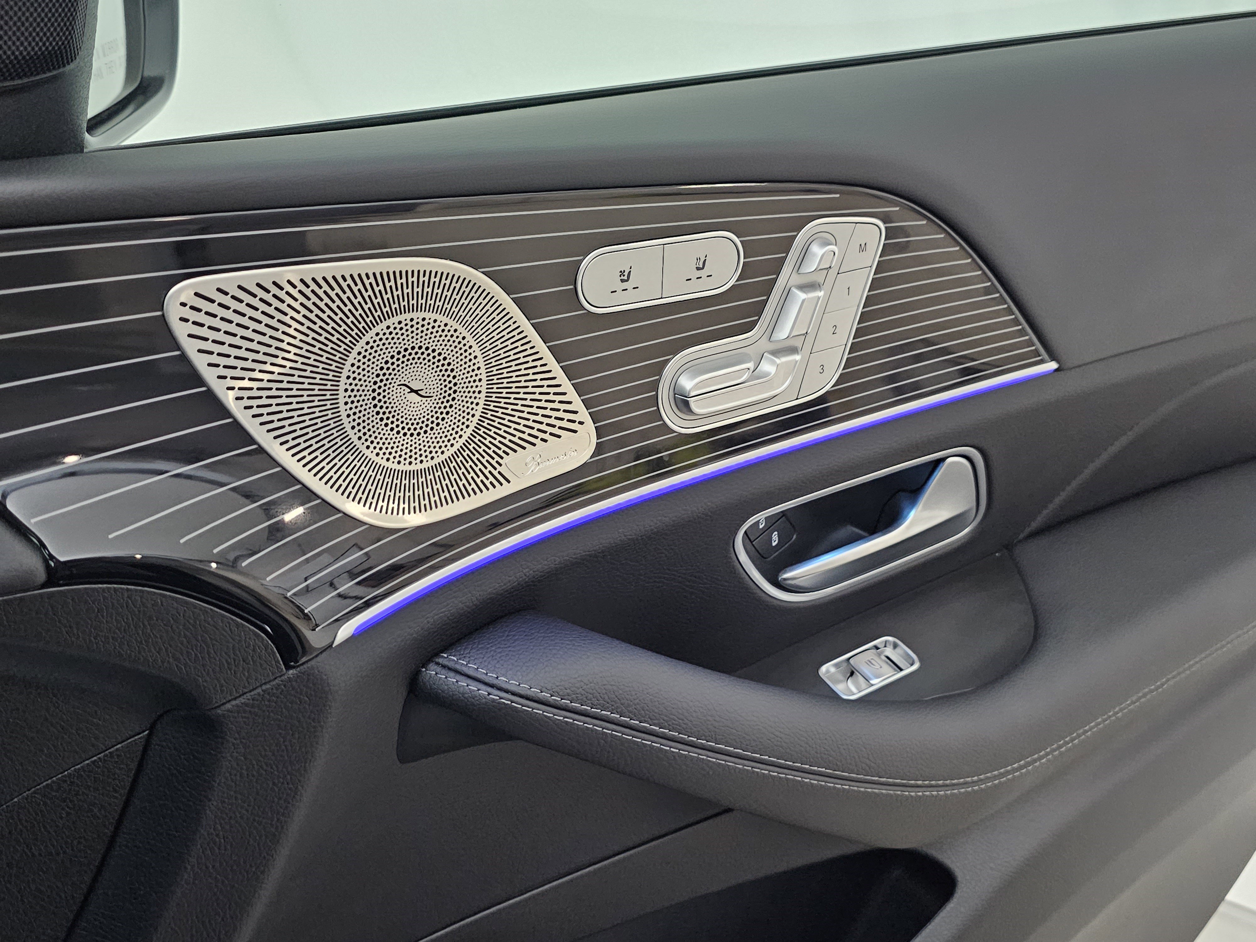 Certified 2024 Mercedes-Benz GLS 450 4MATIC w/ AMG Line Exterior image 30