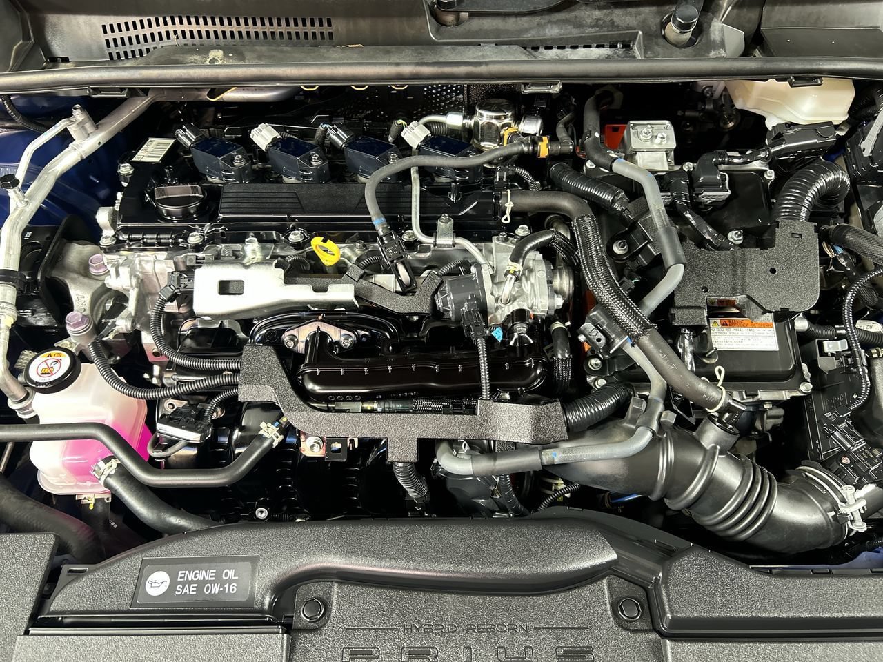 Used 2024 Toyota Prius Limited FWD image 12