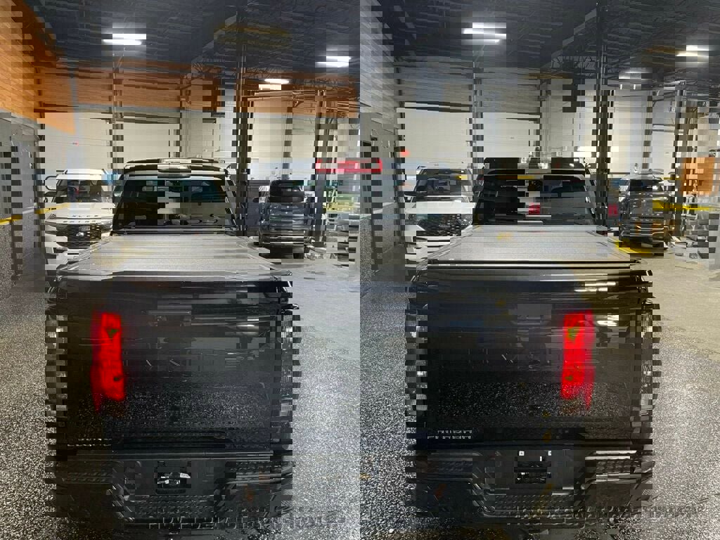 Used 2023 Chevrolet Colorado Trail Boss w/ Technology Package image 6