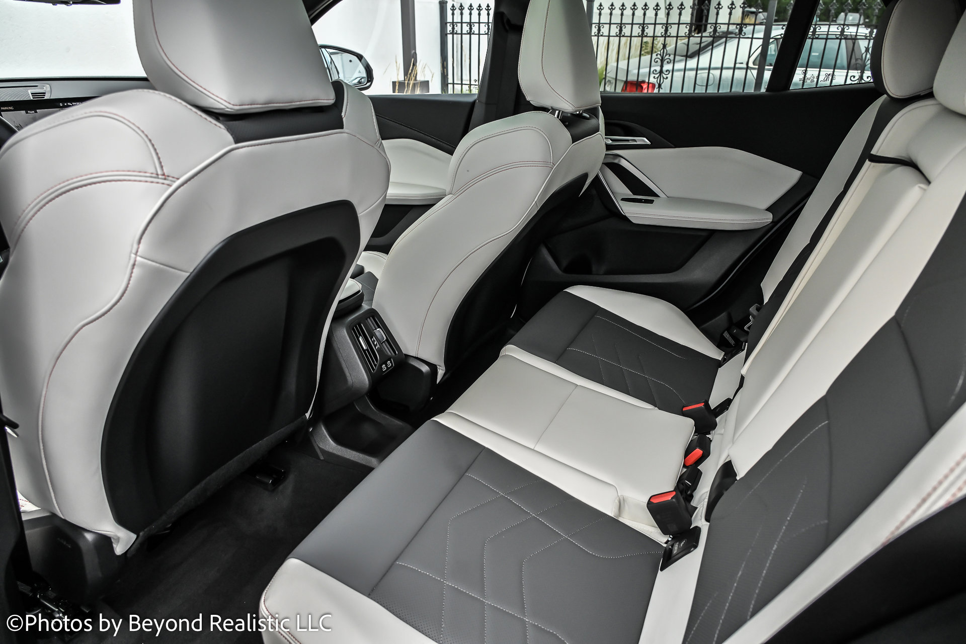 Used 2025 BMW X2 xDrive28i w/ Premium Package image 30