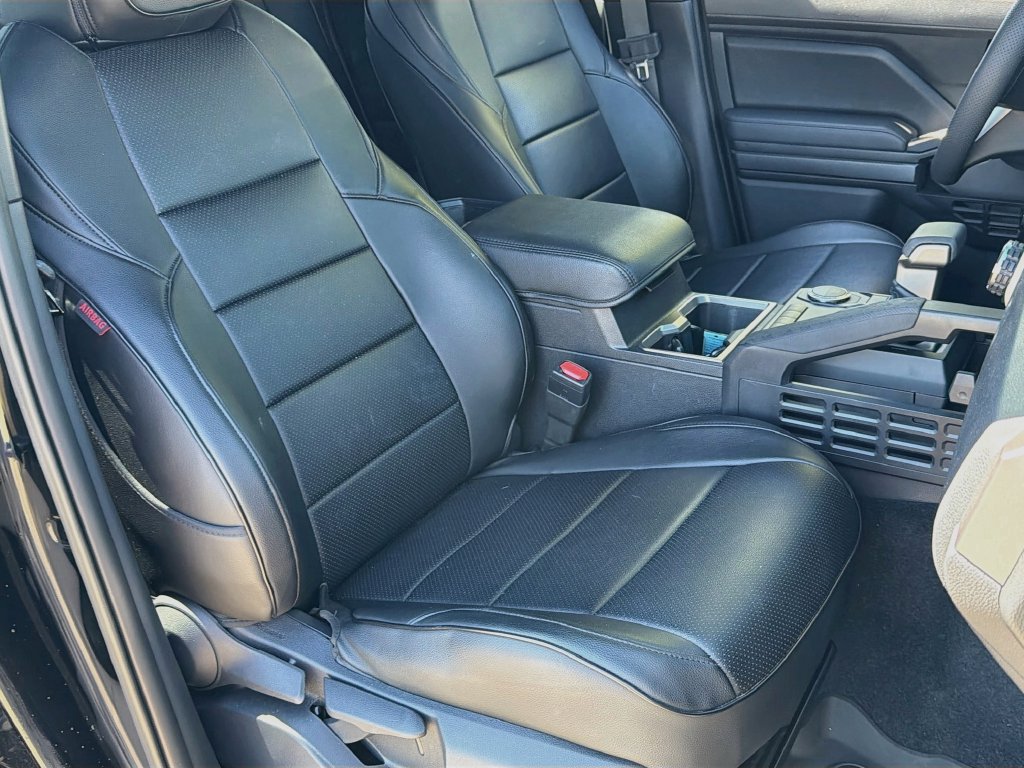 Used 2025 Toyota Tacoma SR5 RWD image 27