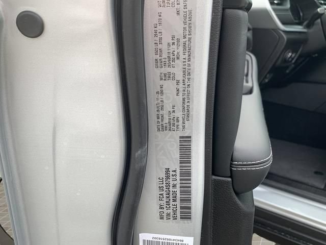 Used 2025 Jeep Grand Cherokee L Laredo AWD/4WD image 48