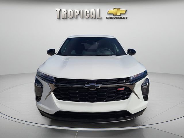 New 2026 Chevrolet Trax RS FWD image 2
