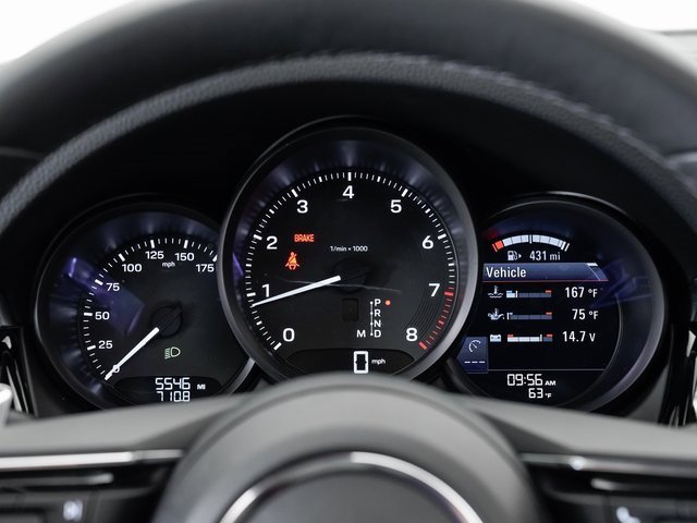 Certified 2025 Porsche Macan image 14