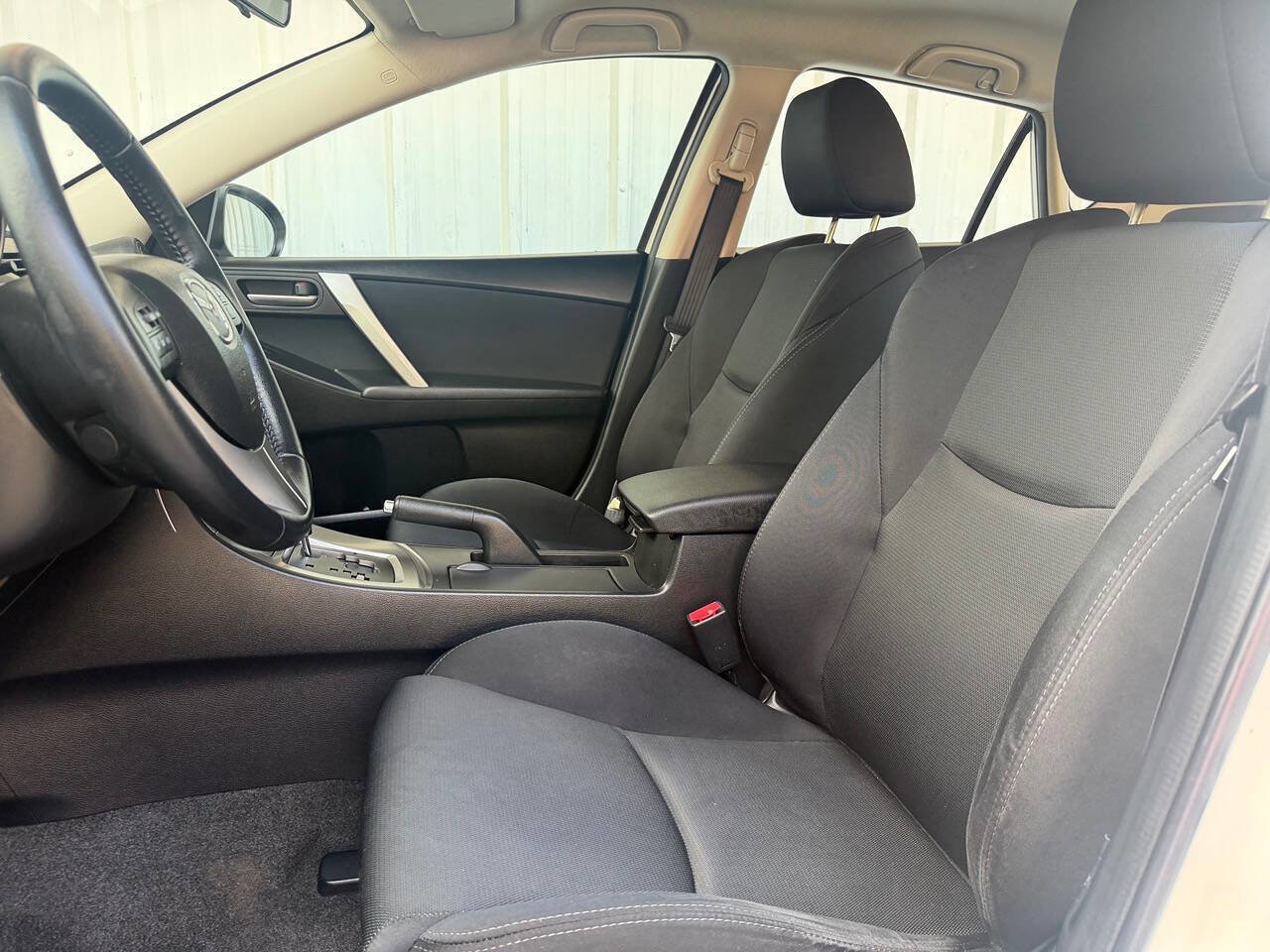 Used 2010 MAZDA MAZDA3 s Sport FWD image 16