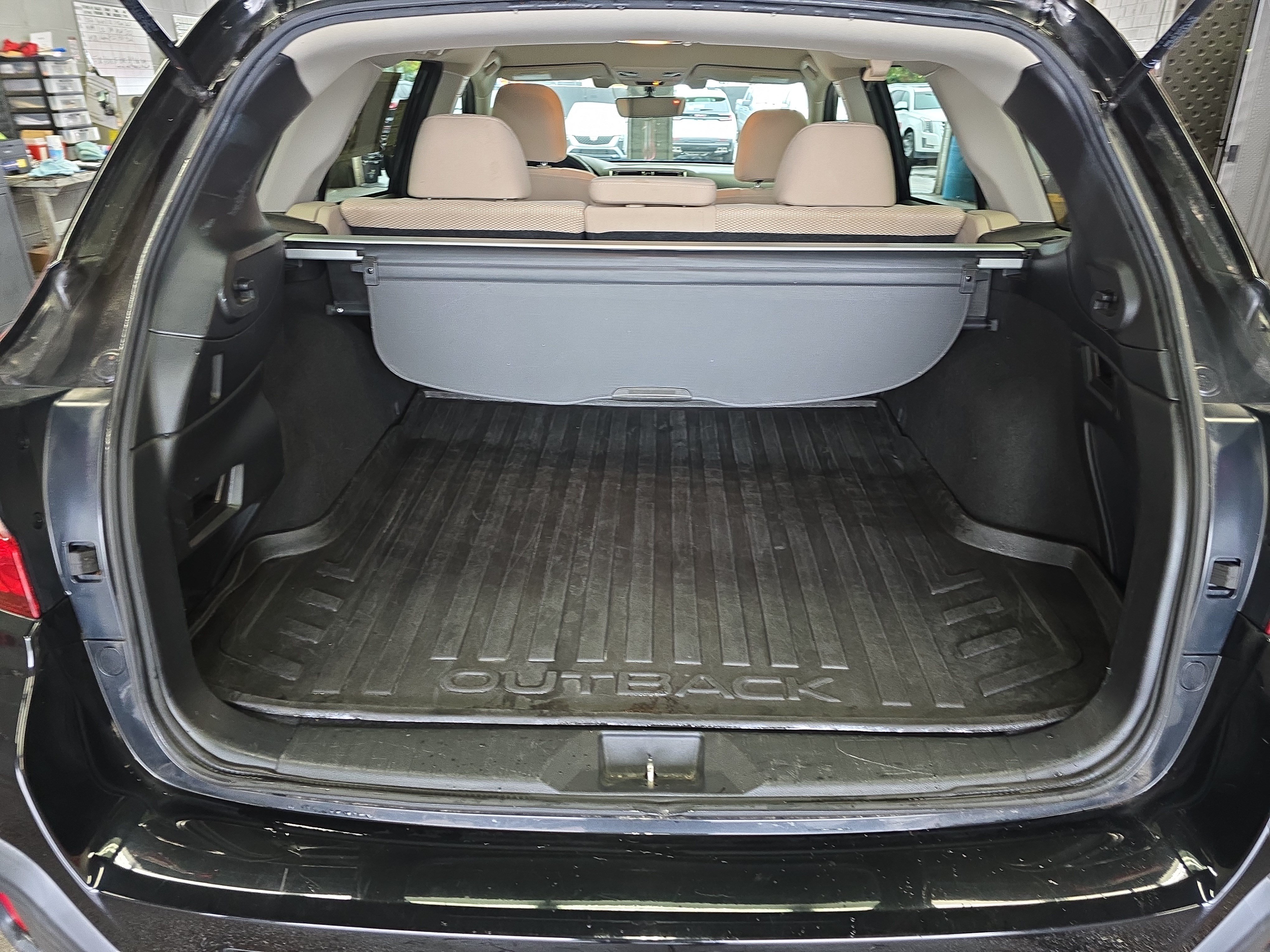 Used 2019 Subaru Outback 2.5i Premium AWD/4WD image 13