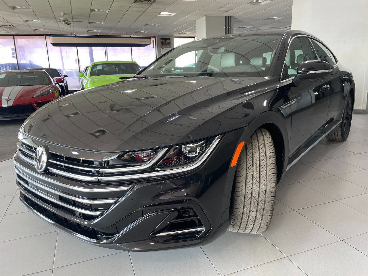 Used 2023 Volkswagen Arteon SEL image 3