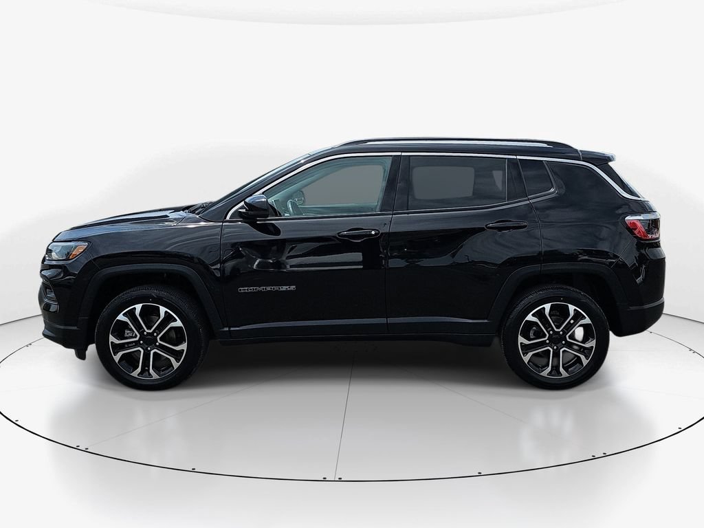 Used 2022 Jeep Compass Limited AWD/4WD image 10
