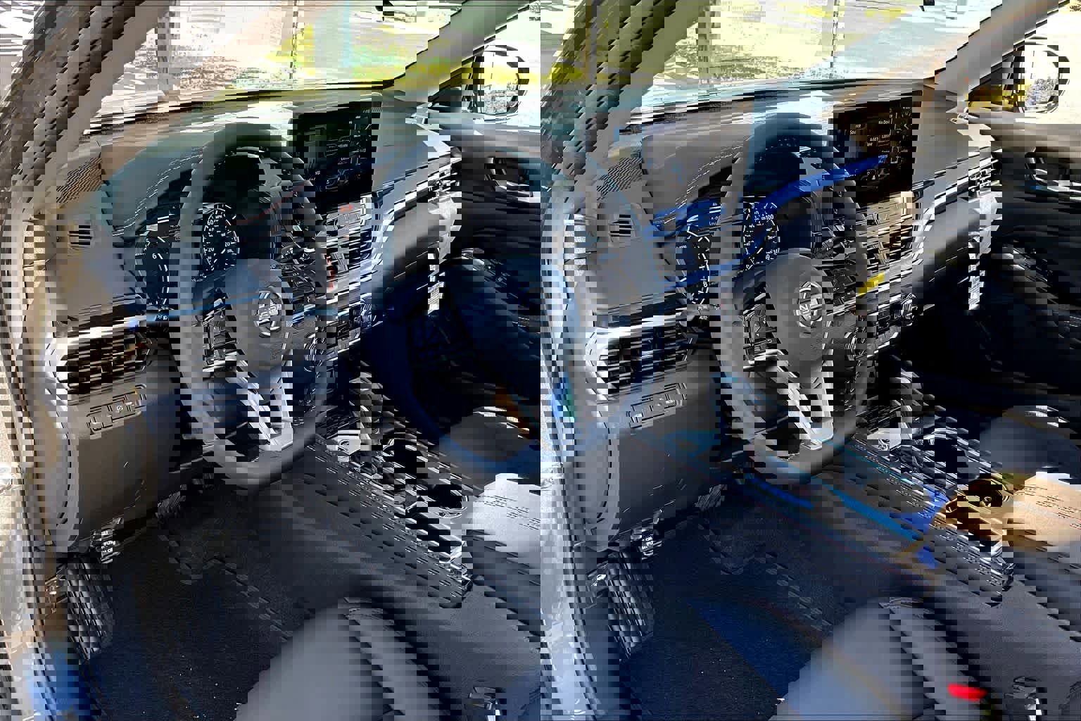 New 2025 Nissan Altima 2.5 SR image 8