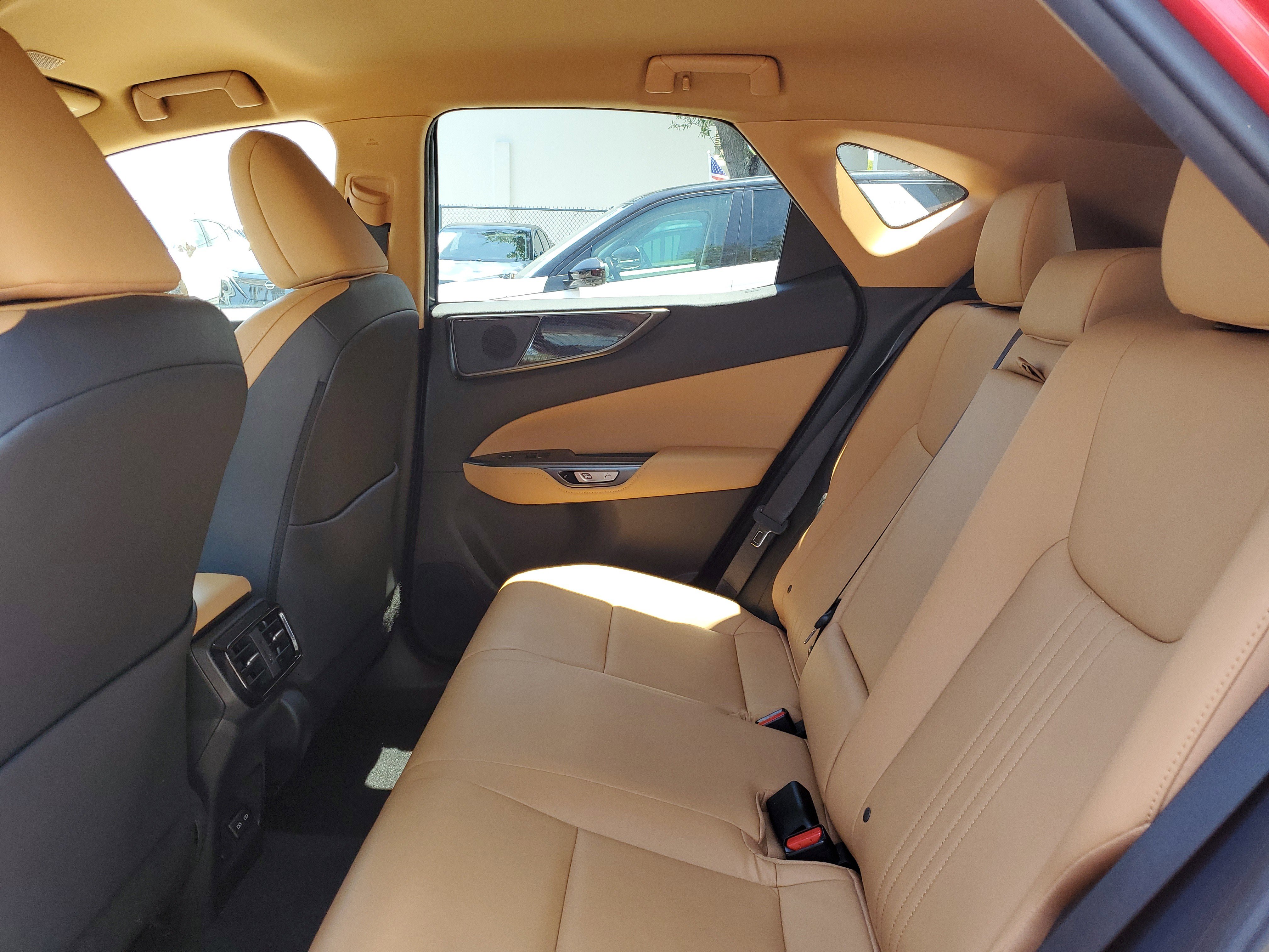 Used 2024 Lexus NX 250 NX 250 image 12