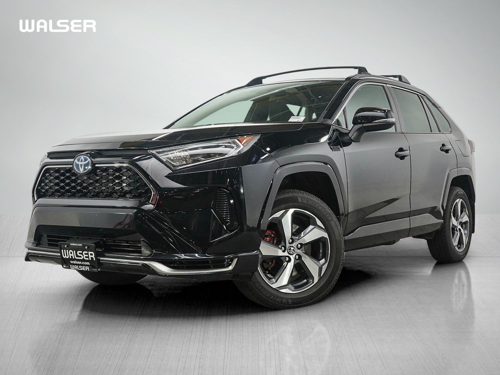 Used 2021 Toyota RAV4 SE w/ Weather & Moonroof Package AWD/4WD image 1
