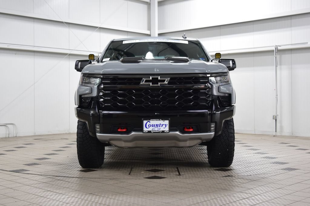 Used 2024 Chevrolet Silverado 1500 ZR2 w/ Technology Package AWD/4WD image 2