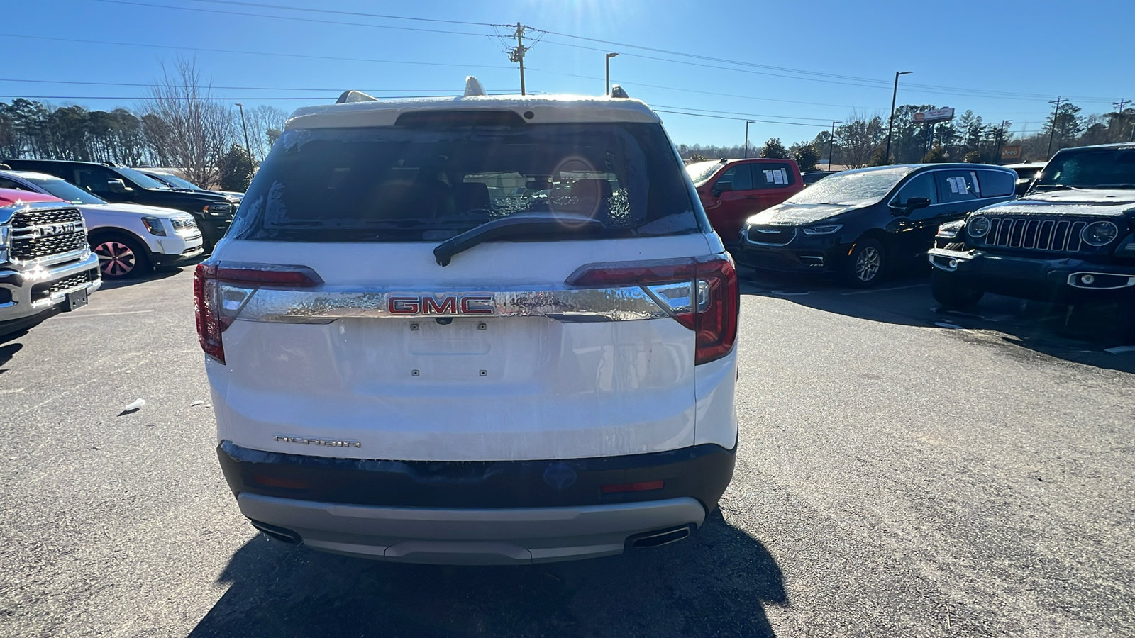 Used 2023 GMC Acadia SLT image 9