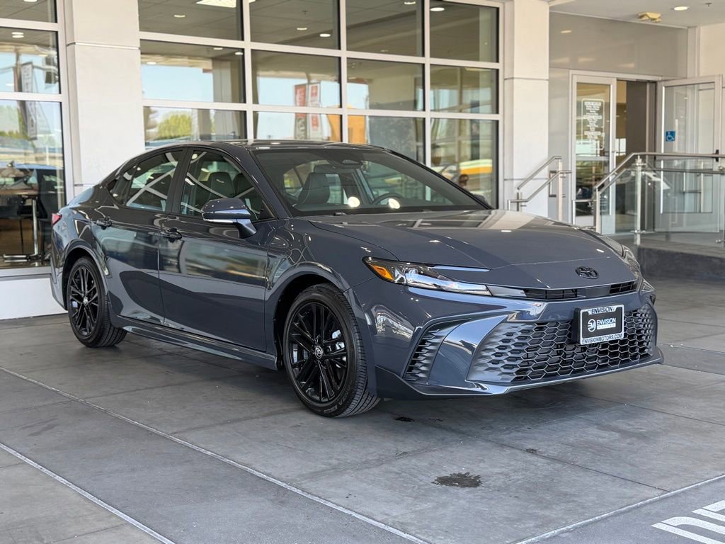 New 2026 Toyota Camry SE FWD image 5
