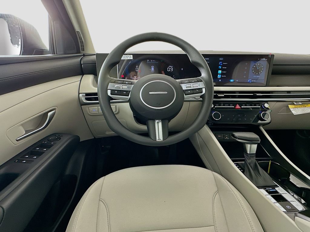 New 2026 Hyundai Tucson SEL image 18