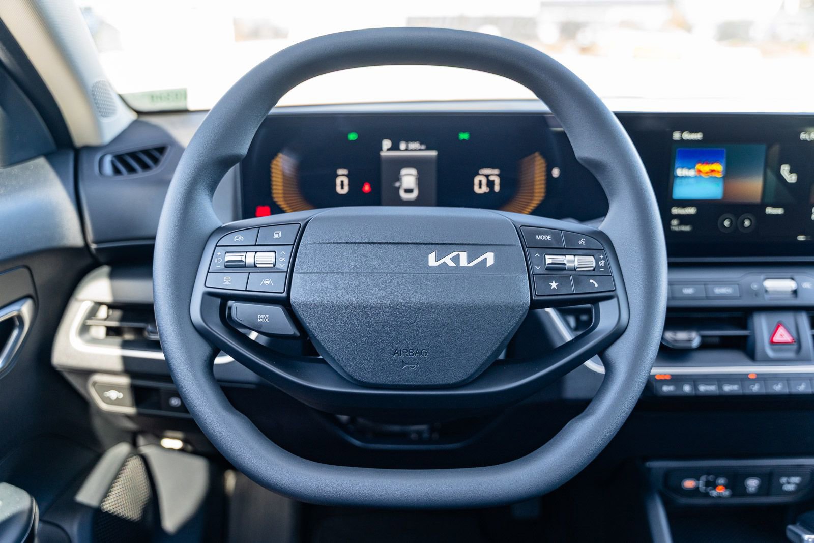 New 2026 Kia K4 LXS image 18