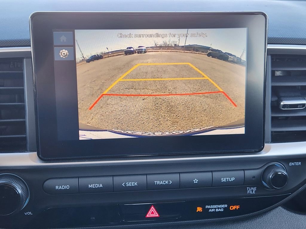 Used 2025 Hyundai Venue SEL FWD image 18