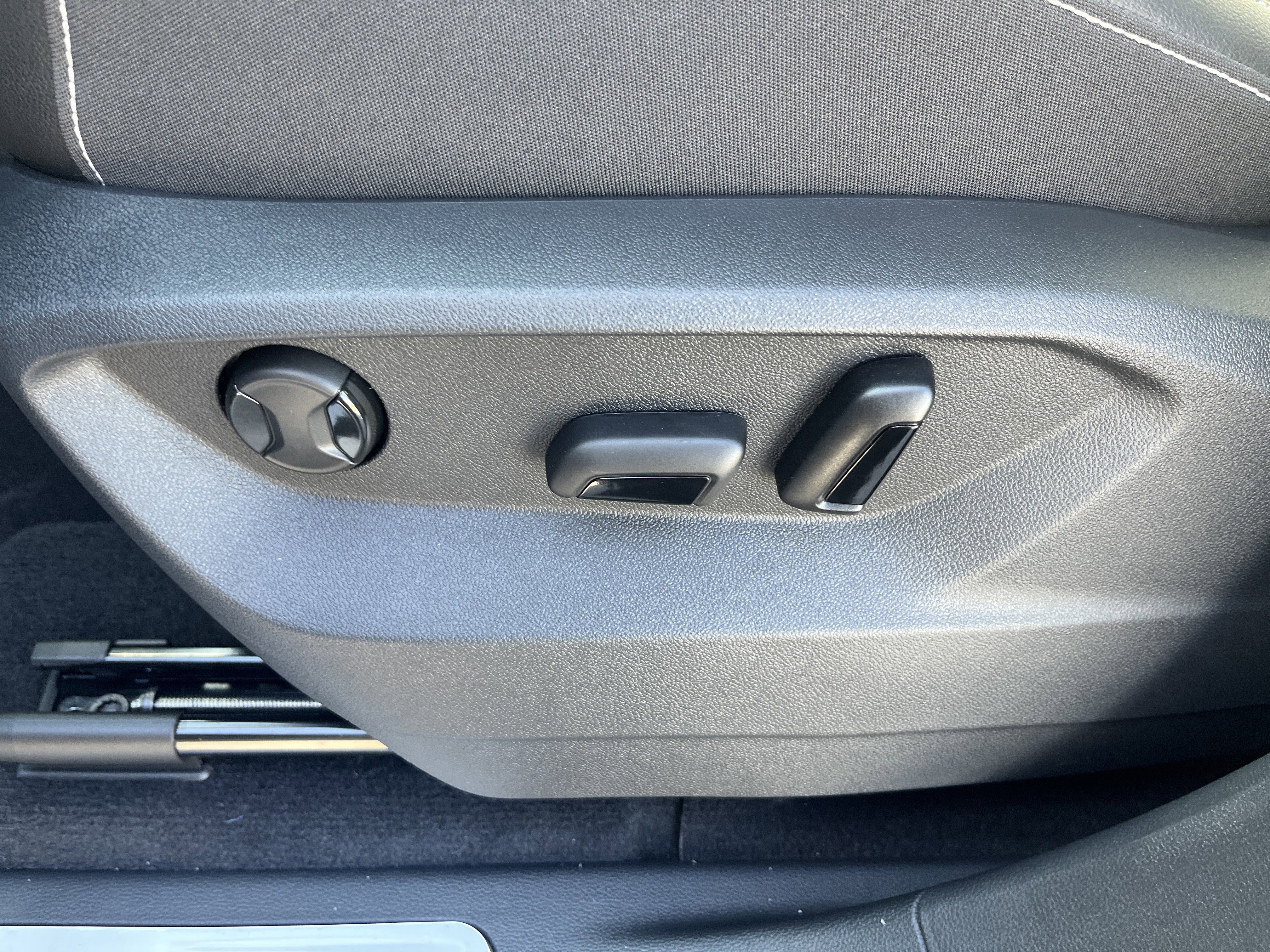 New 2026 Volkswagen Atlas SE image 22