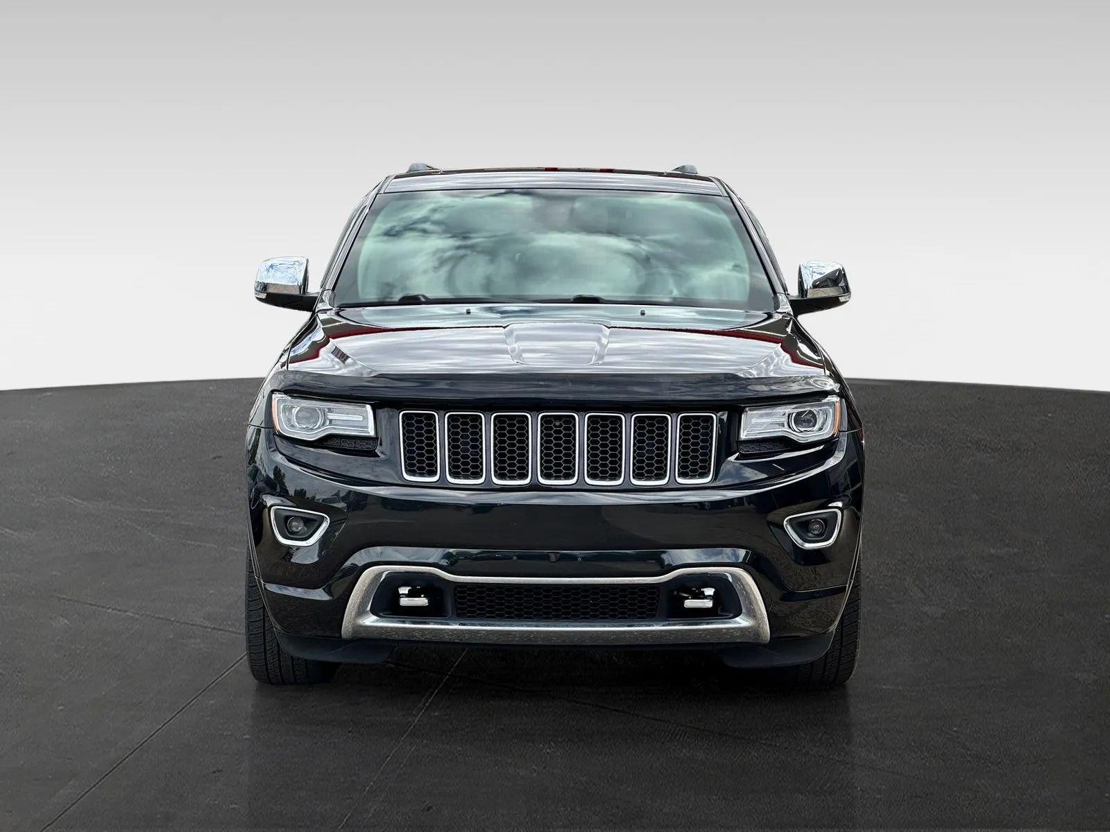 Used 2015 Jeep Grand Cherokee Overland AWD/4WD image 2