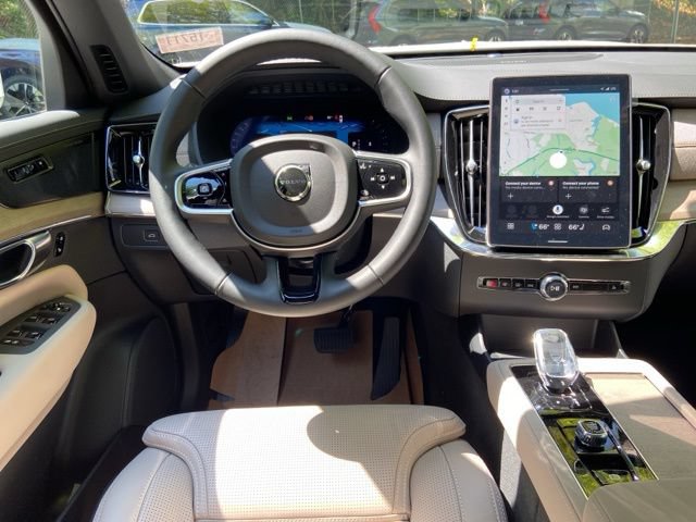 New 2026 Volvo XC90 B6 Ultra w/ Protection Package Premier AWD/4WD image 13