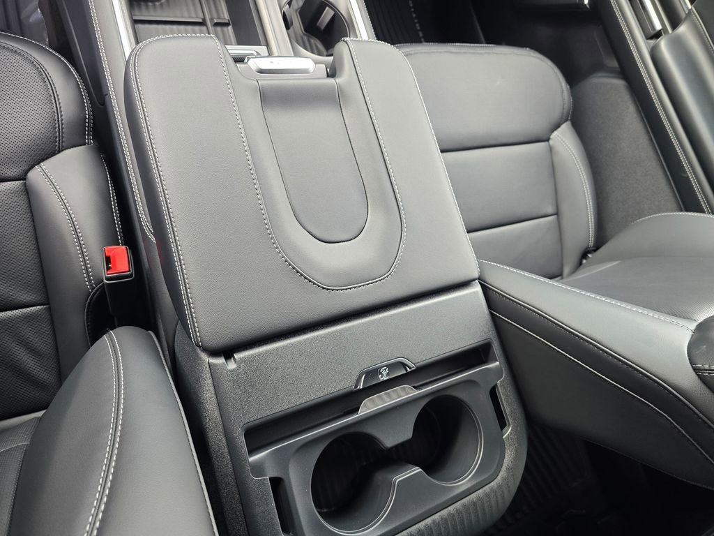 New 2026 Ford Expedition Platinum w/ Stealth Appearance Package image 20