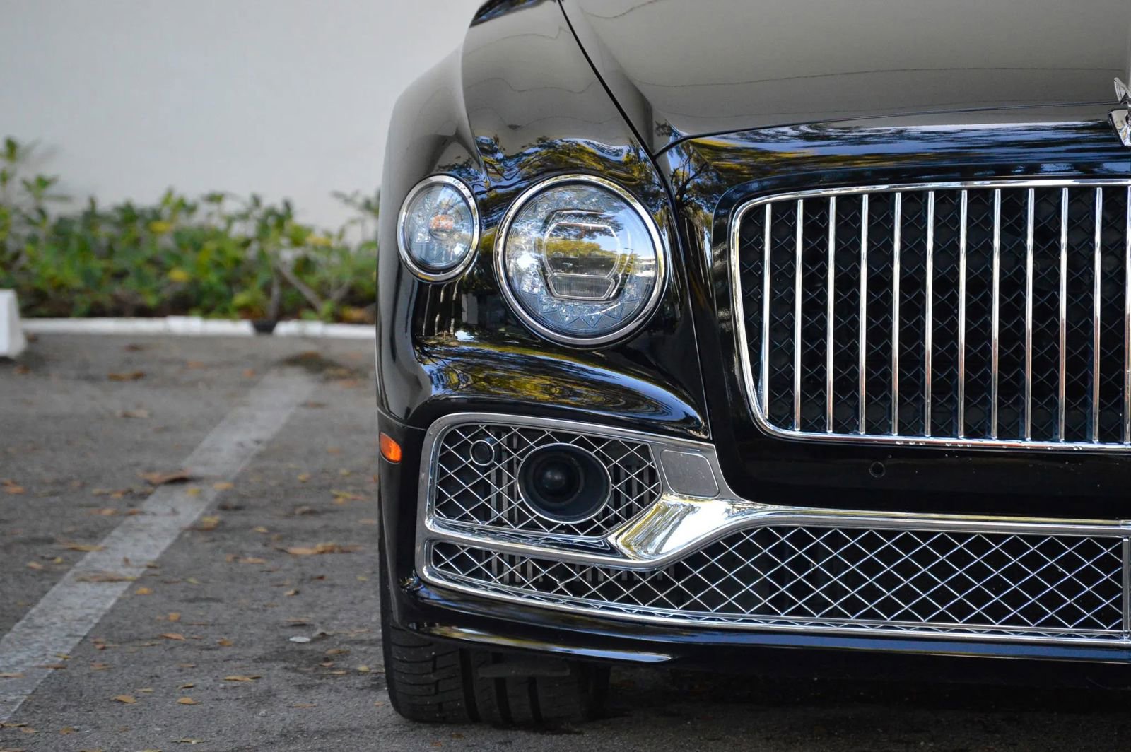 Used 2022 Bentley Flying Spur V8 image 21