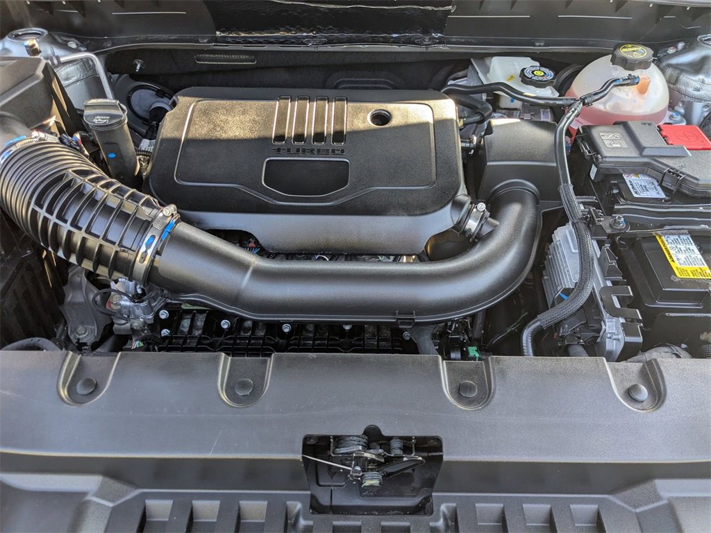 Used 2025 Chevrolet Blazer LT image 31