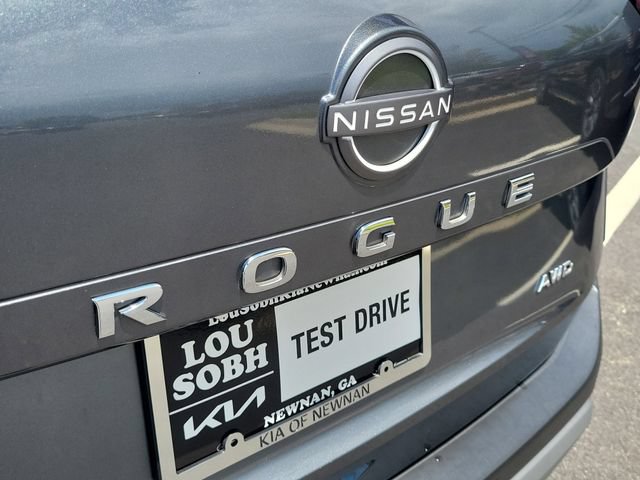 Used 2023 Nissan Rogue S AWD/4WD image 8