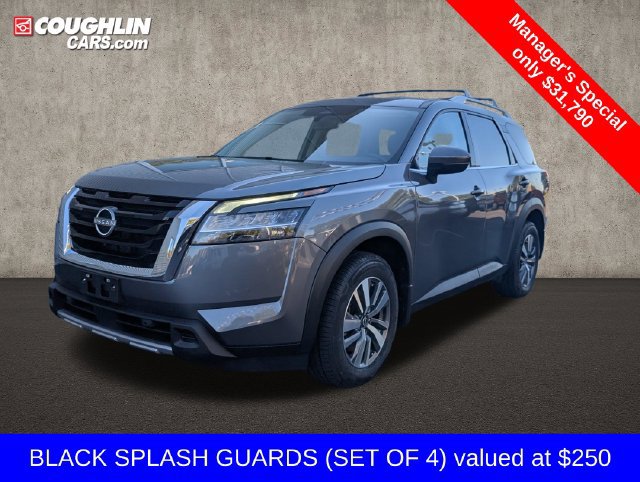Used 2024 Nissan Pathfinder SL AWD/4WD image 4
