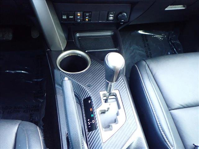 Used 2015 Toyota RAV4 Limited w/ Technology Package image 20