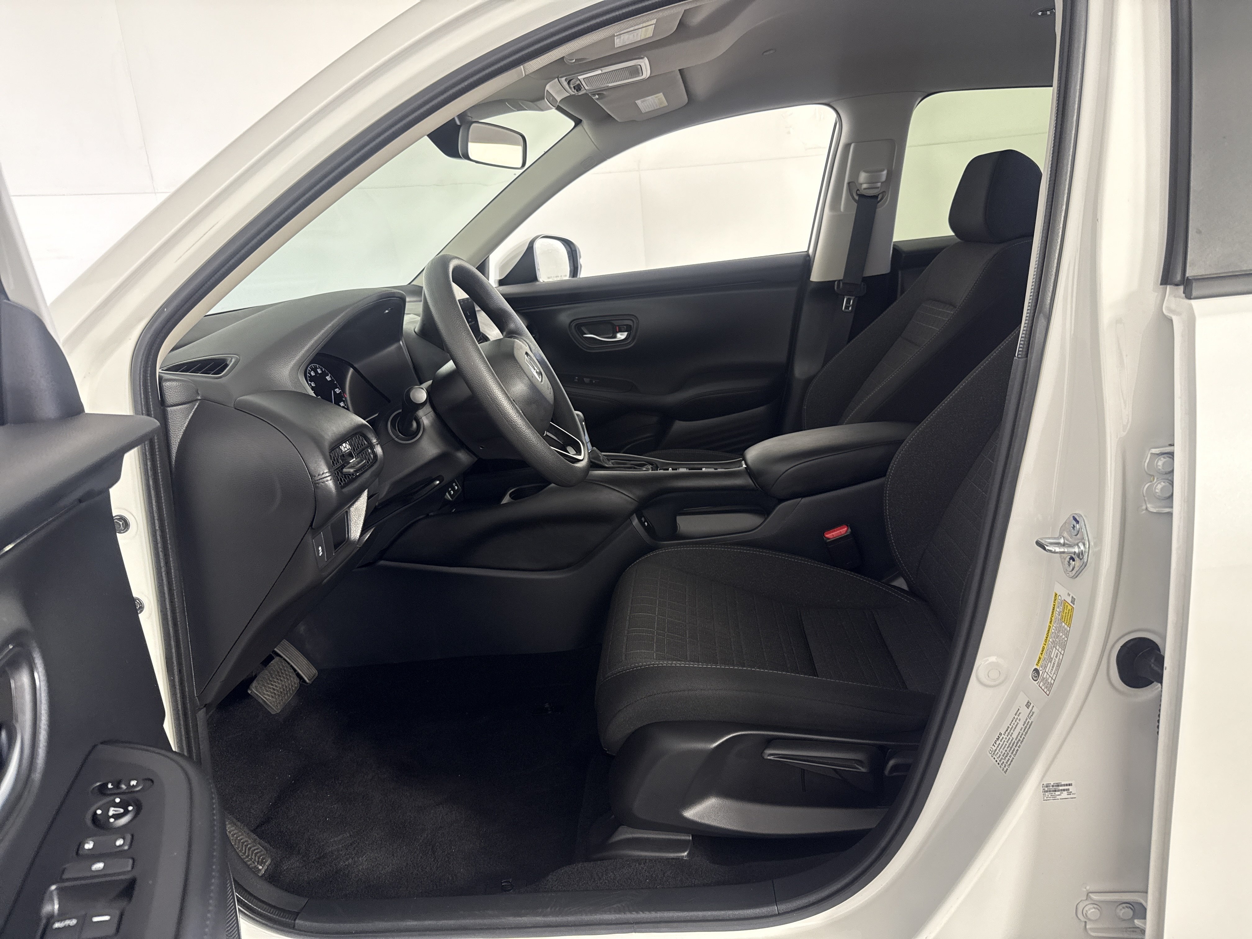 Certified 2026 Honda HR-V LX image 14