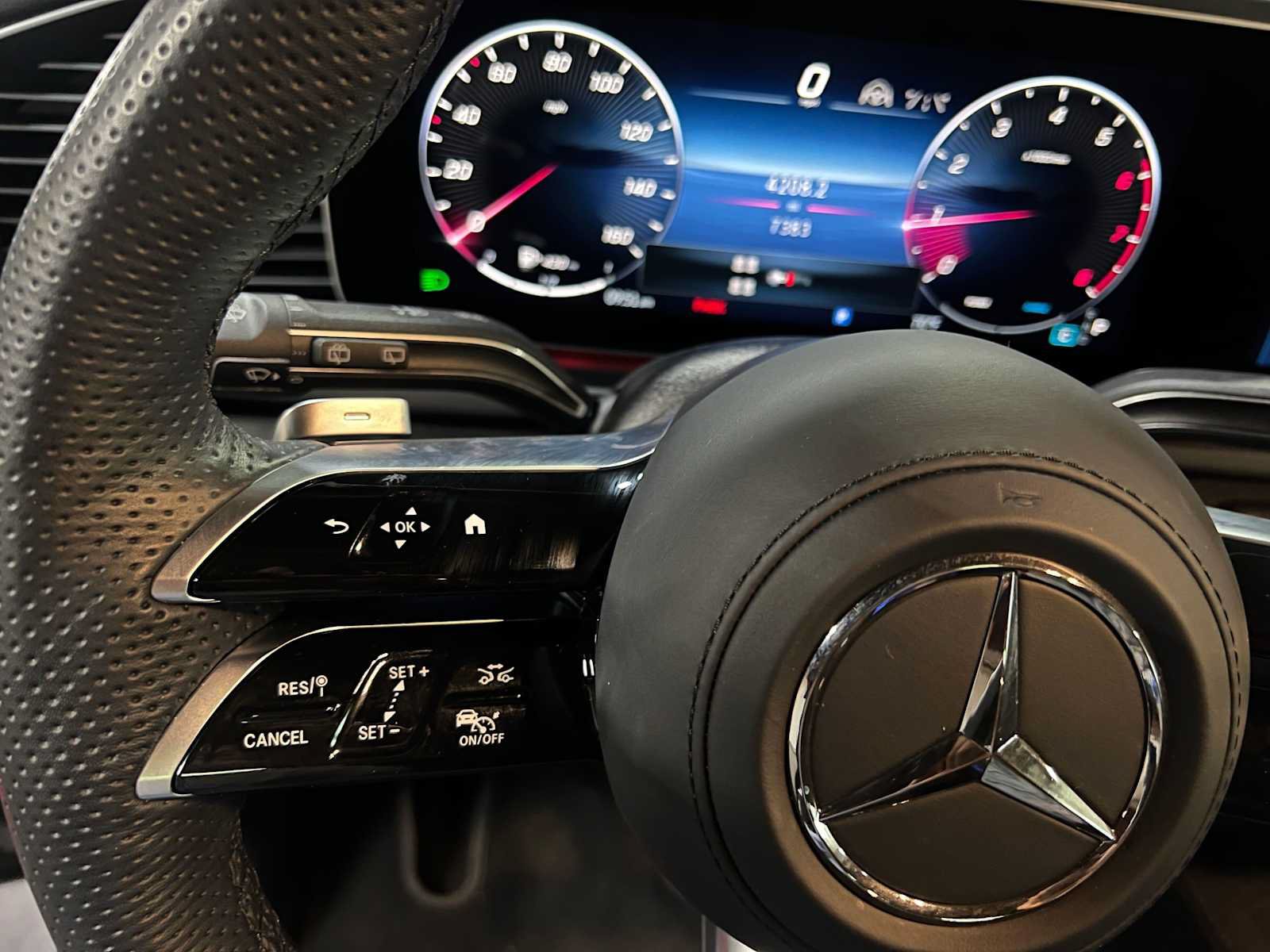 Used 2026 Mercedes-Benz GLS 450 4MATIC image 29