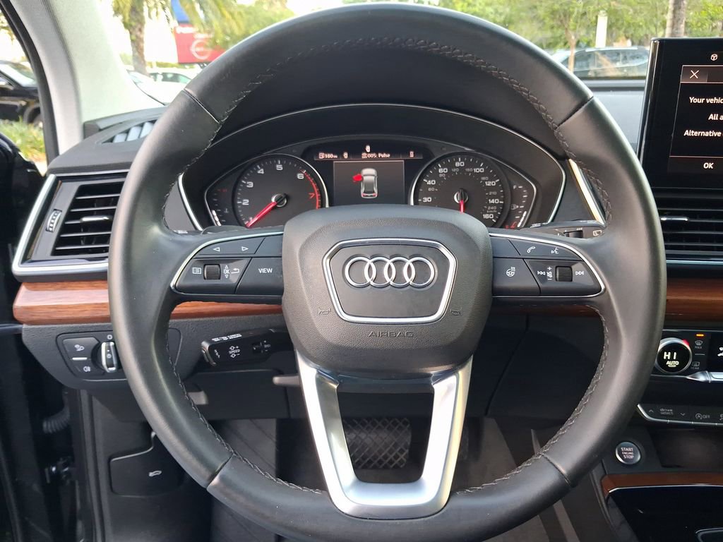 Used 2023 Audi Q5 2.0T Premium w/ Convenience Package image 18
