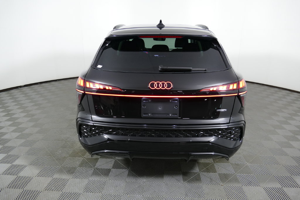 New 2026 Audi Q3 quattro 2.0T AWD/4WD image 4